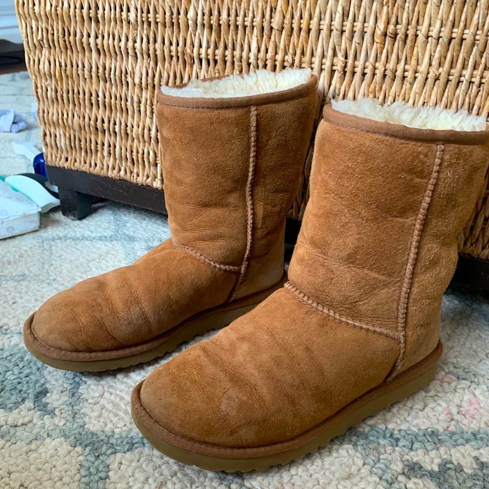 UGG Classic Short